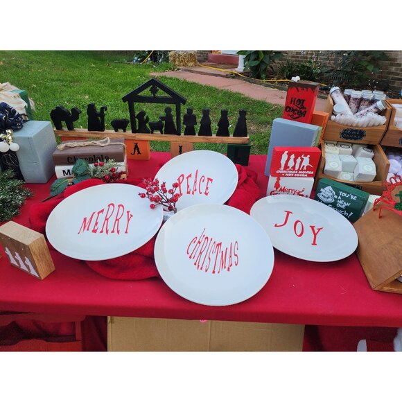 Set Of 4 Decorative Christmas Plates With Red Holiday Greetings - Joy Peace Merr - Picture 3 of 6